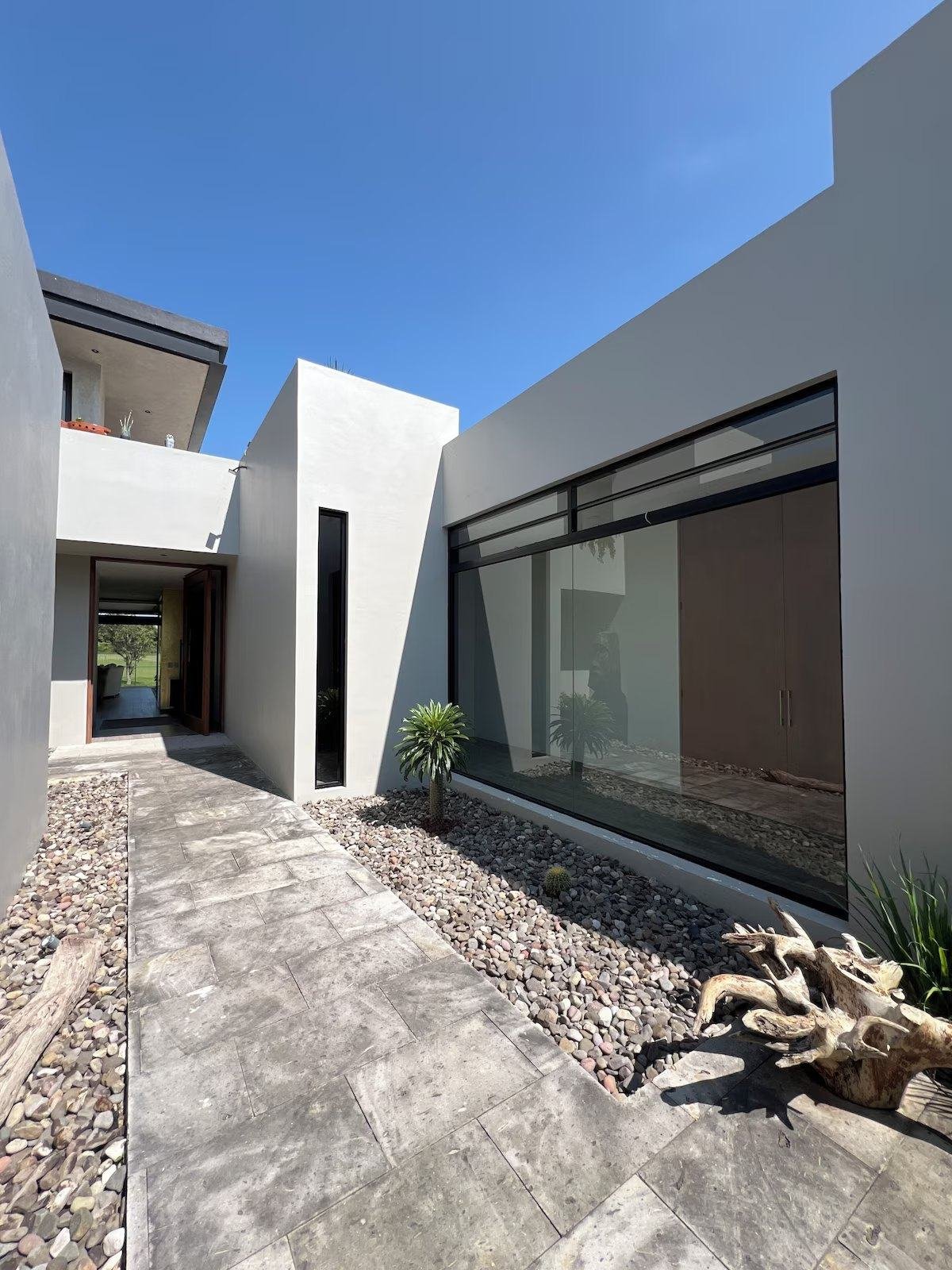 The house, 041