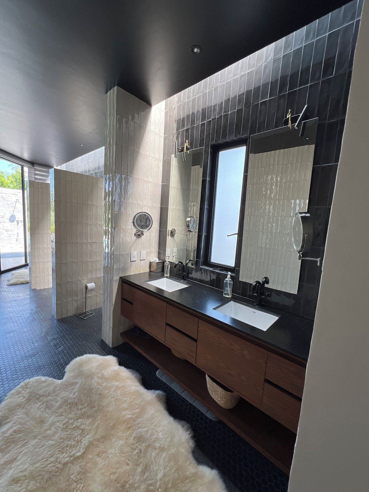 Double vanity